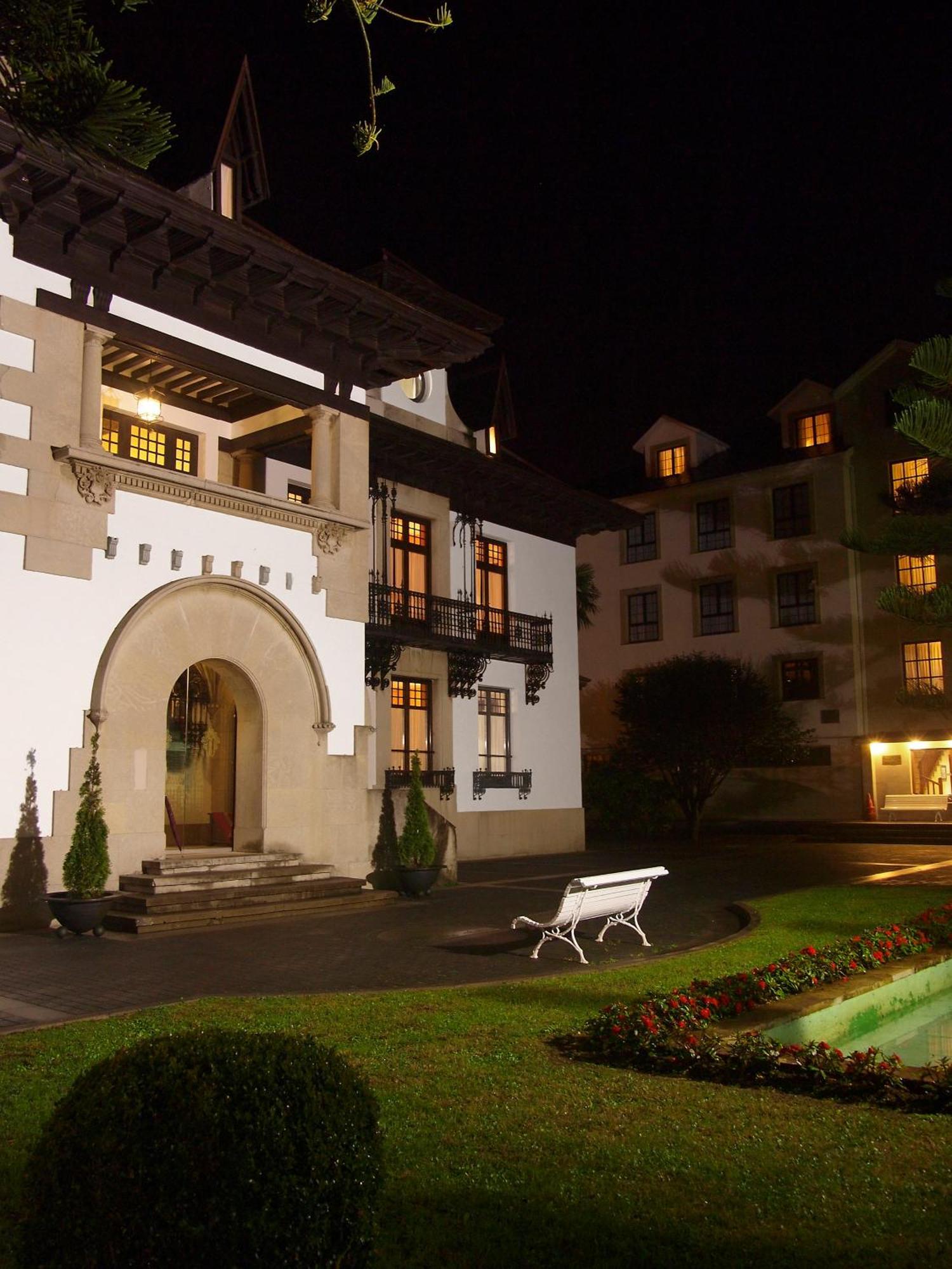 Palacio Arias Navia Extérieur photo