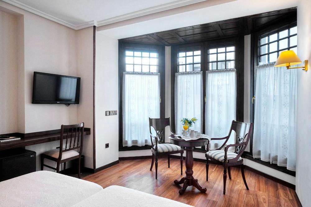 Palacio Arias Navia Extérieur photo